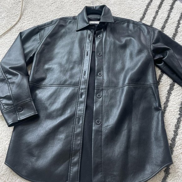 Aritzia Jackets & Blazers - Aritzia Babaton Pelli Shirt Jacket Vegan Leather shacket